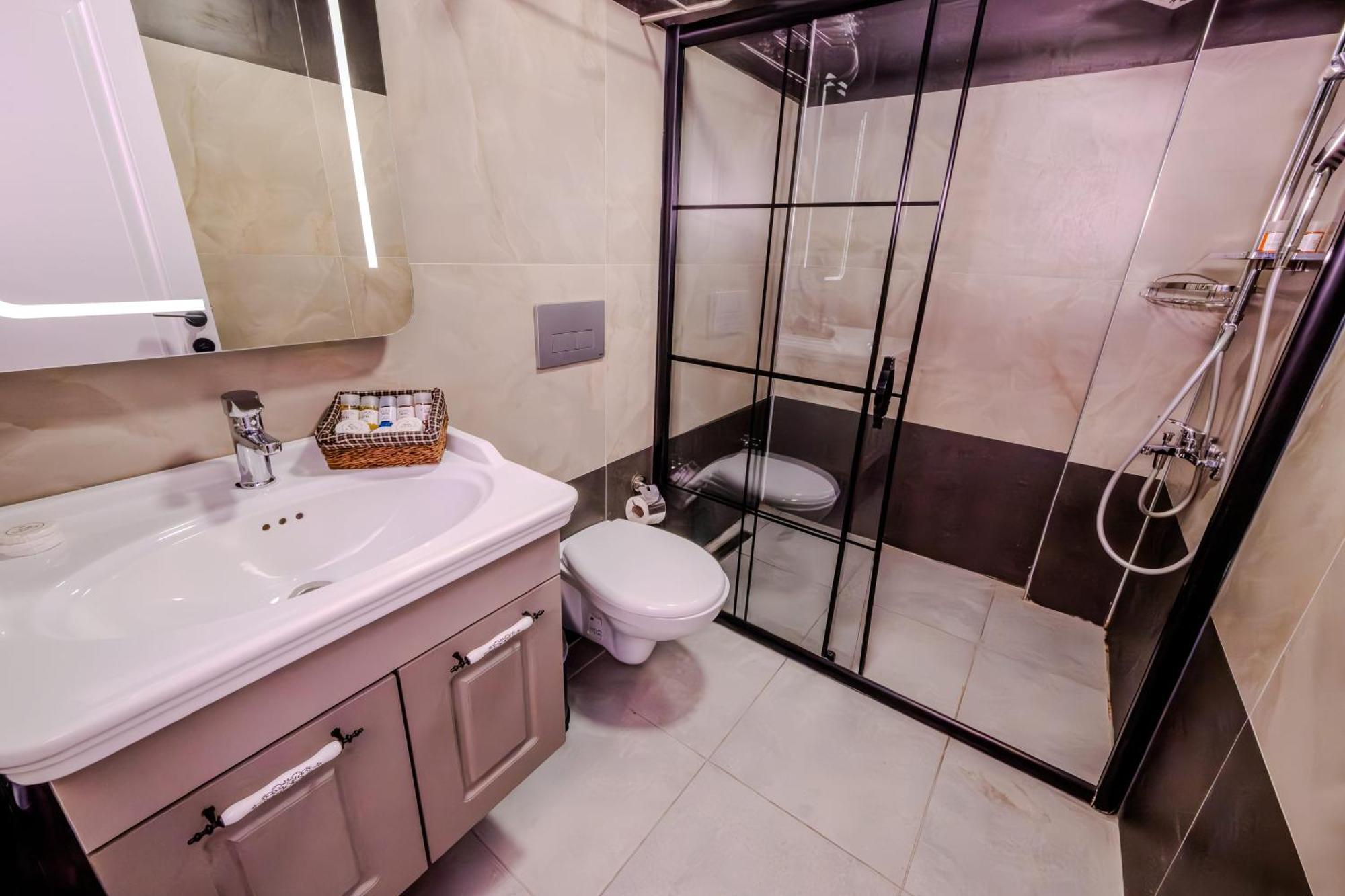 Rubby Hotel Kadikoey Istanbul Exterior photo