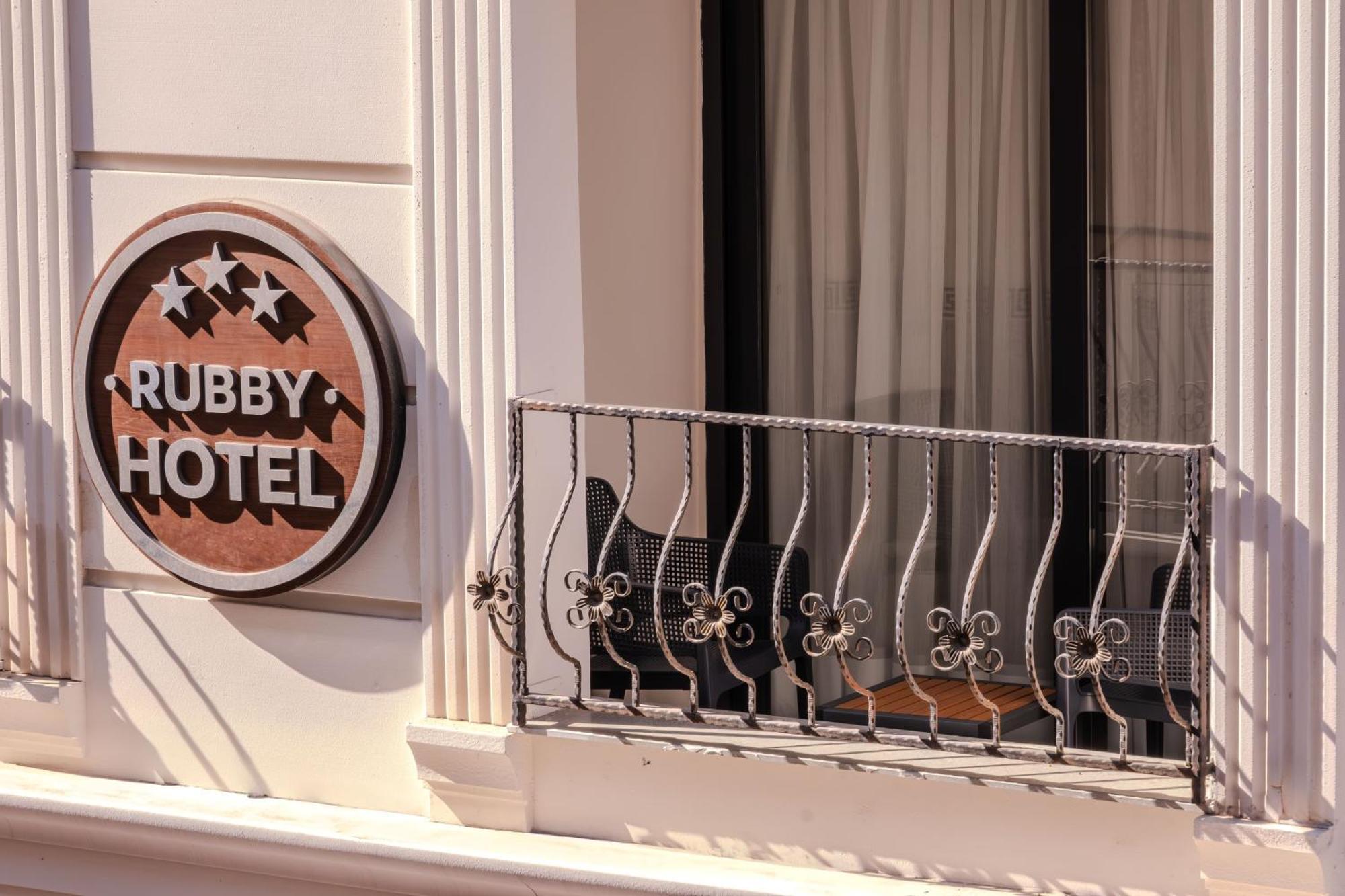 Rubby Hotel Kadikoey Istanbul Exterior photo